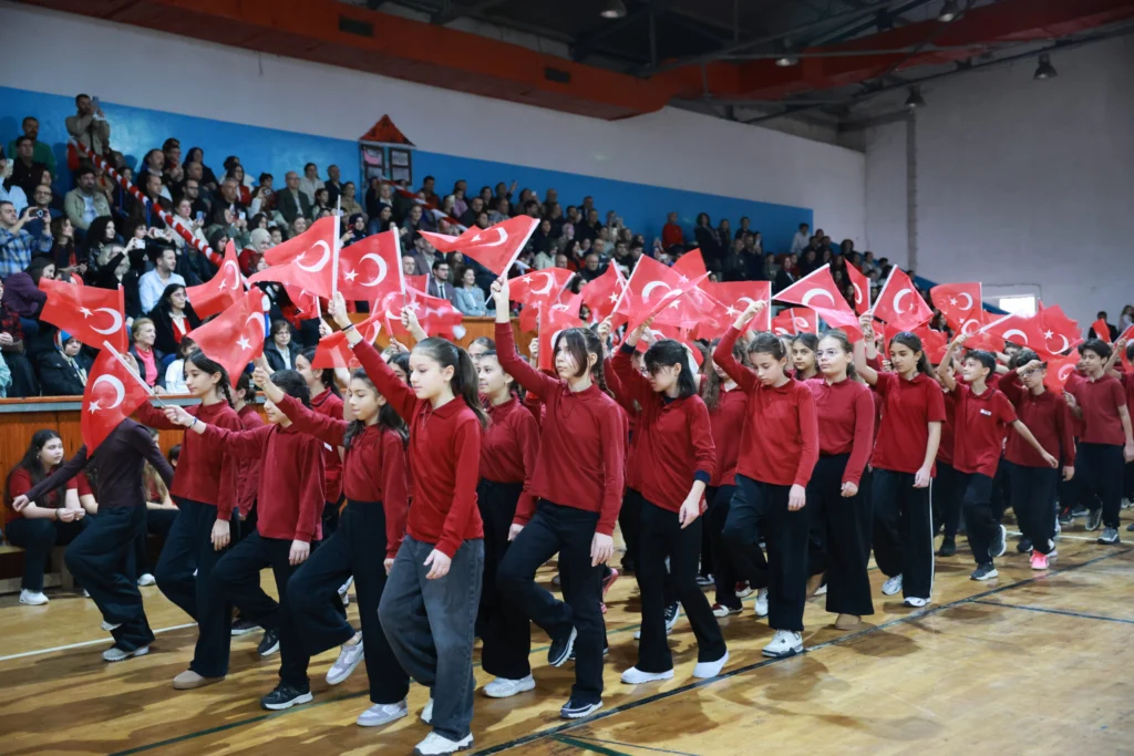 Cumhuriyetimizin 103. Yılı Kampüsümüzde Büyük Bir Coşkuyla Kutlandı!